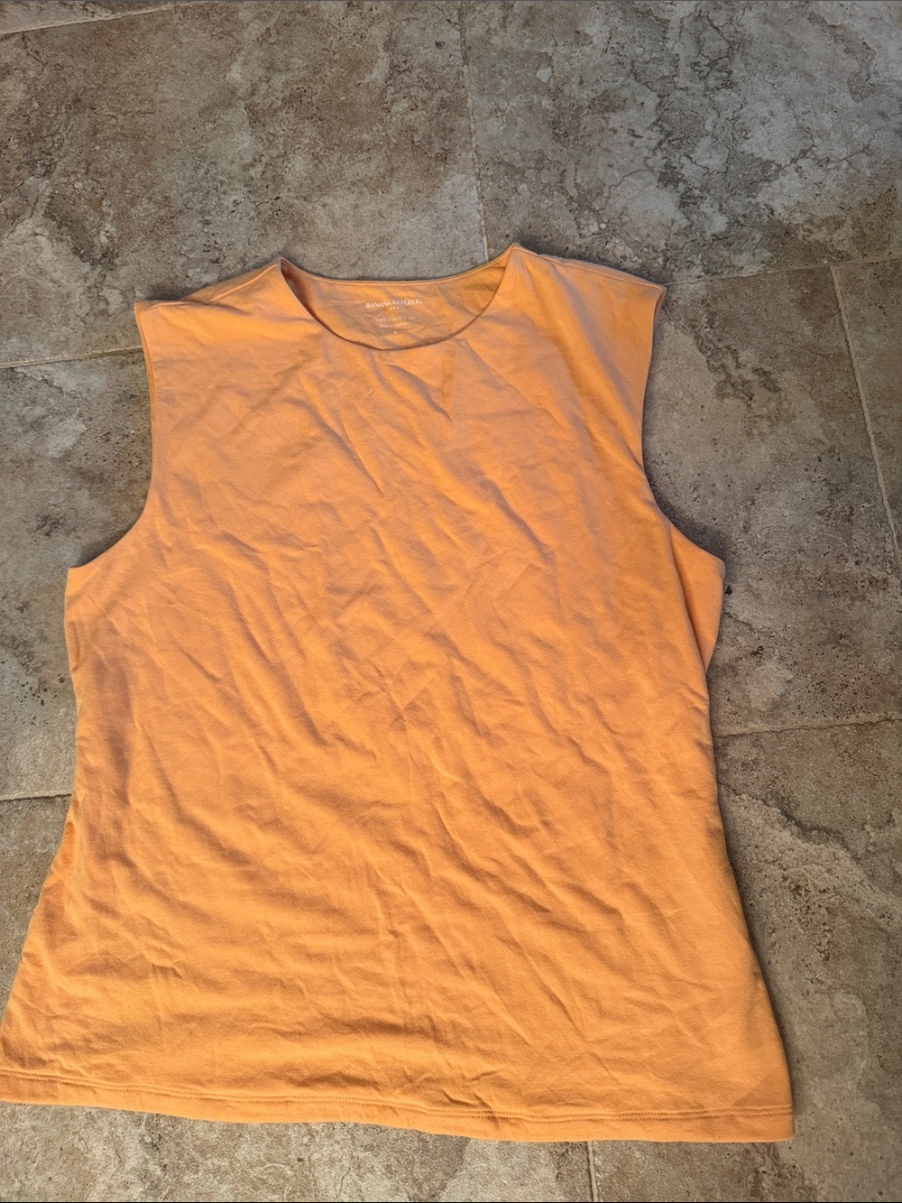 Banana republic woman’s soft stretch tee sz large apricot muscle tank sleeveless